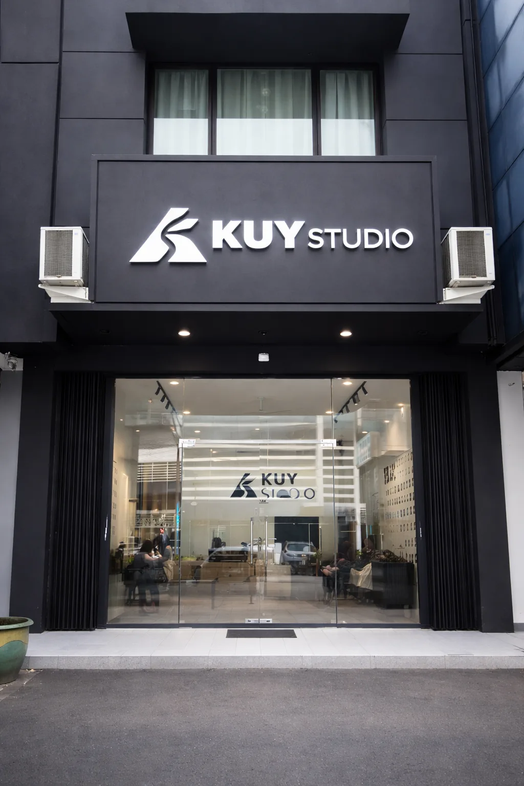 Storefront Kuy Studio 3.0