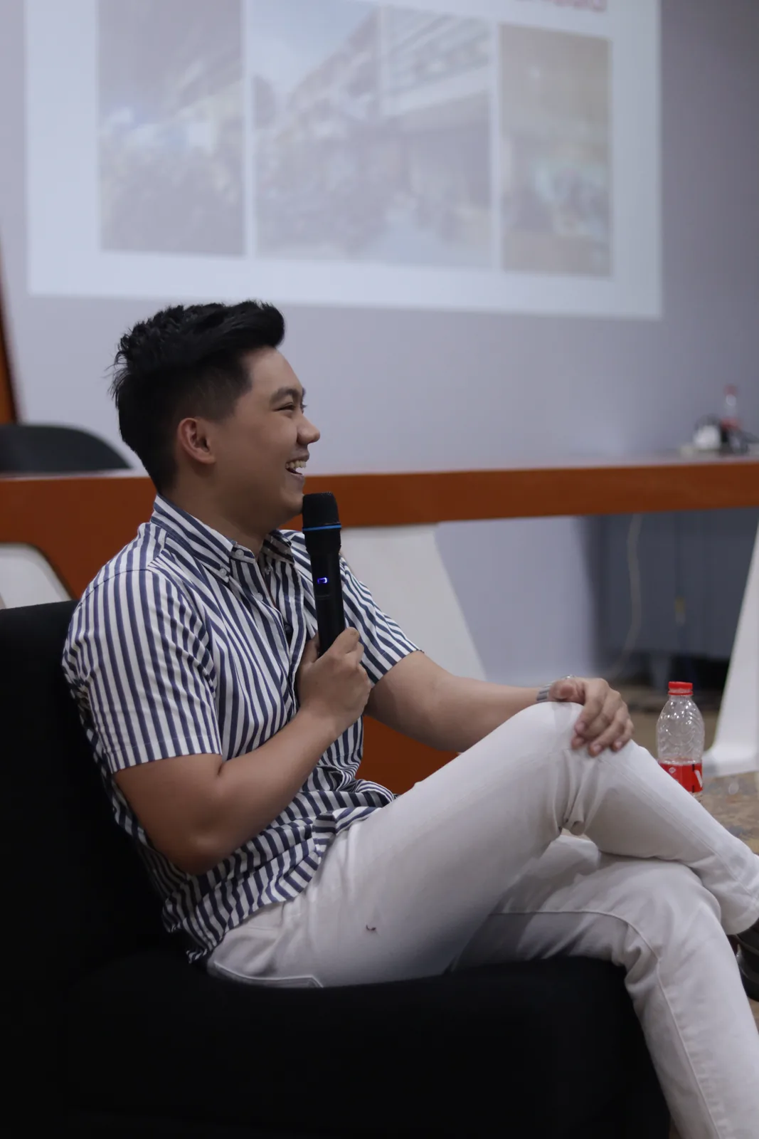 Billy Abraham di panggung — University Talk