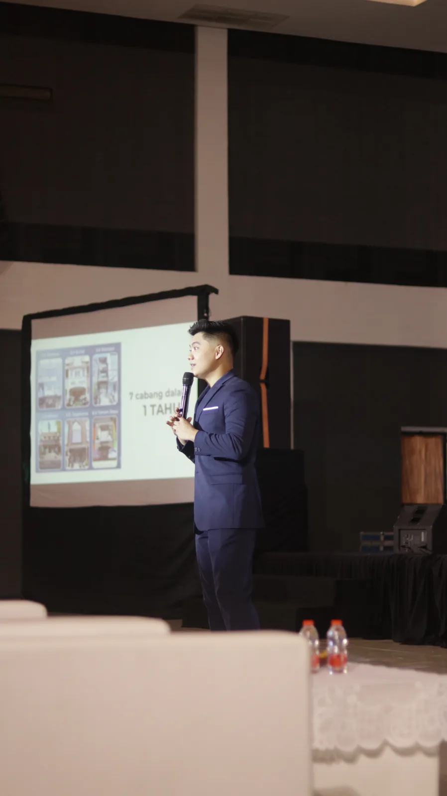 Billy Abraham di panggung — Industry Keynote